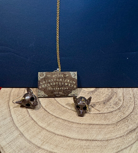 Cute bat skulls earrings with witchy board image 0