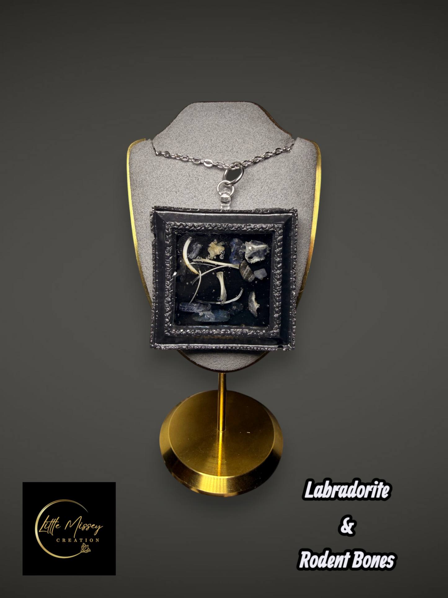 Pendentif cadre